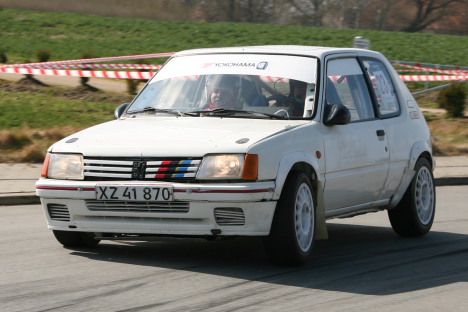 YM4 - Thomas Winther Nielsen/Steen Eegholm i Peugeot 205 Rally.